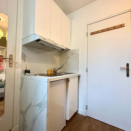 366 New Ventura - Tiny Center Apartment Paris