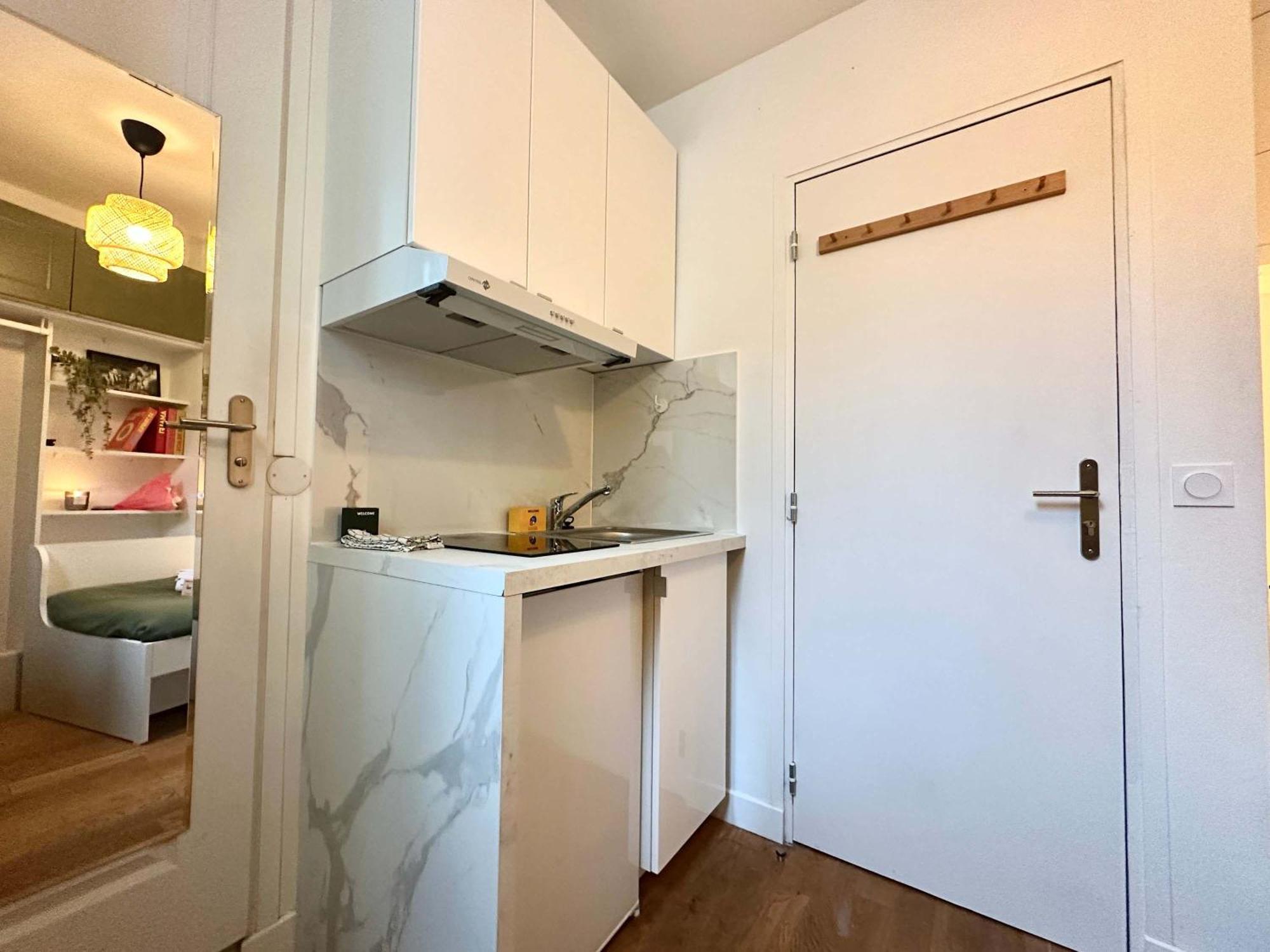 366 New Ventura - Tiny Center Apartment Paris