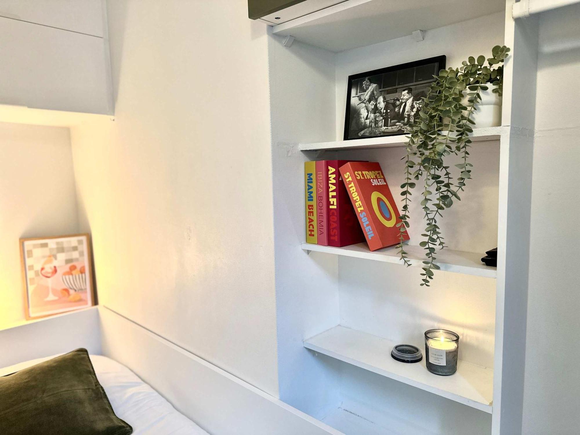 366 New Ventura - Tiny Center Apartment *